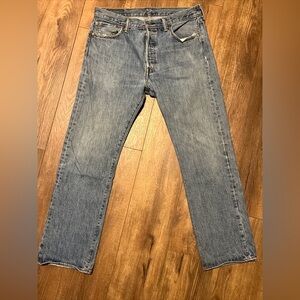 Levis 501 Mens 34x30 Button Fly